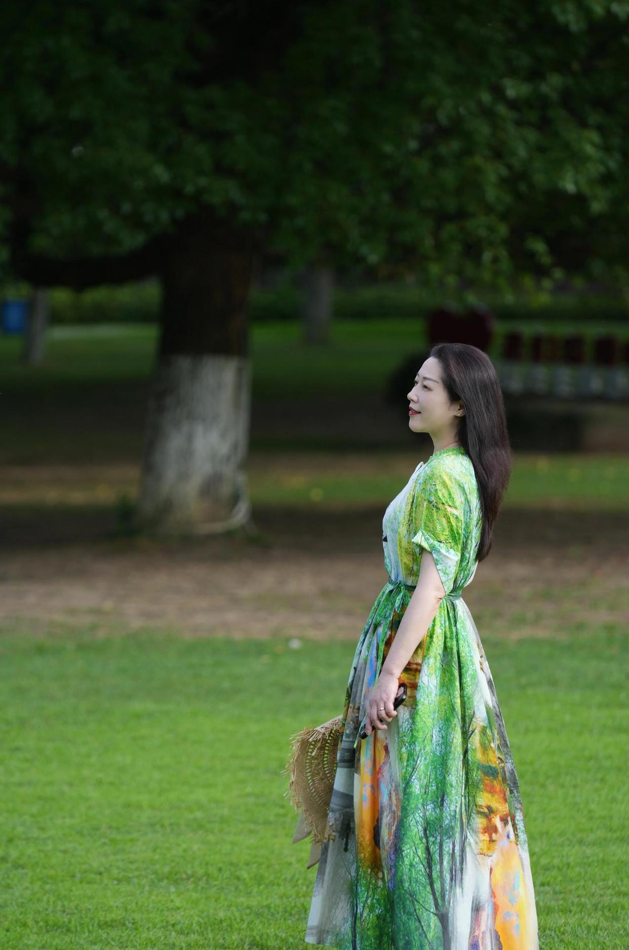 中年女士拍照，几个拍照建议，拍照漂亮温柔，显年轻有气质