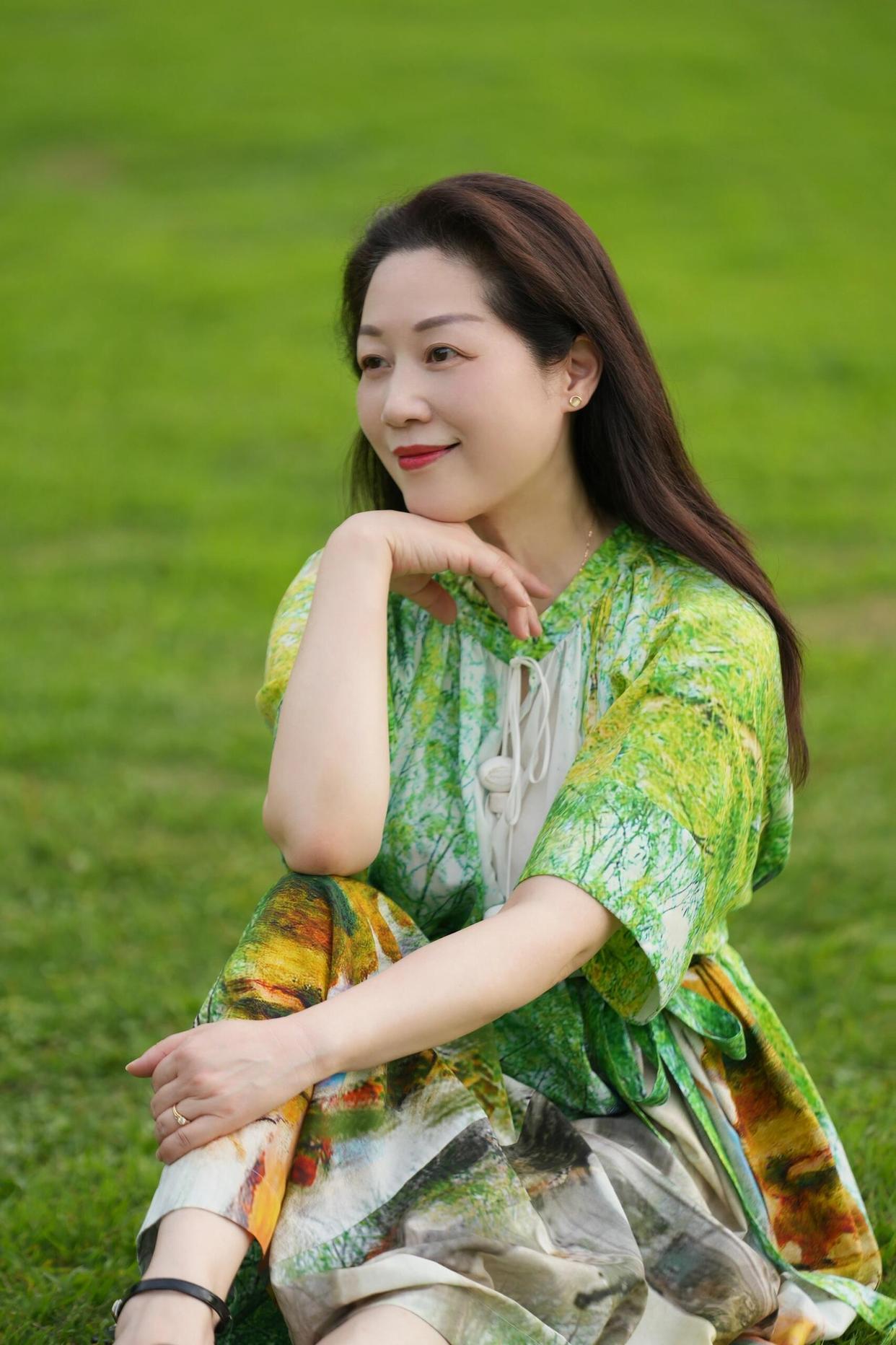 中年女士拍照，几个拍照建议，拍照漂亮温柔，显年轻有气质