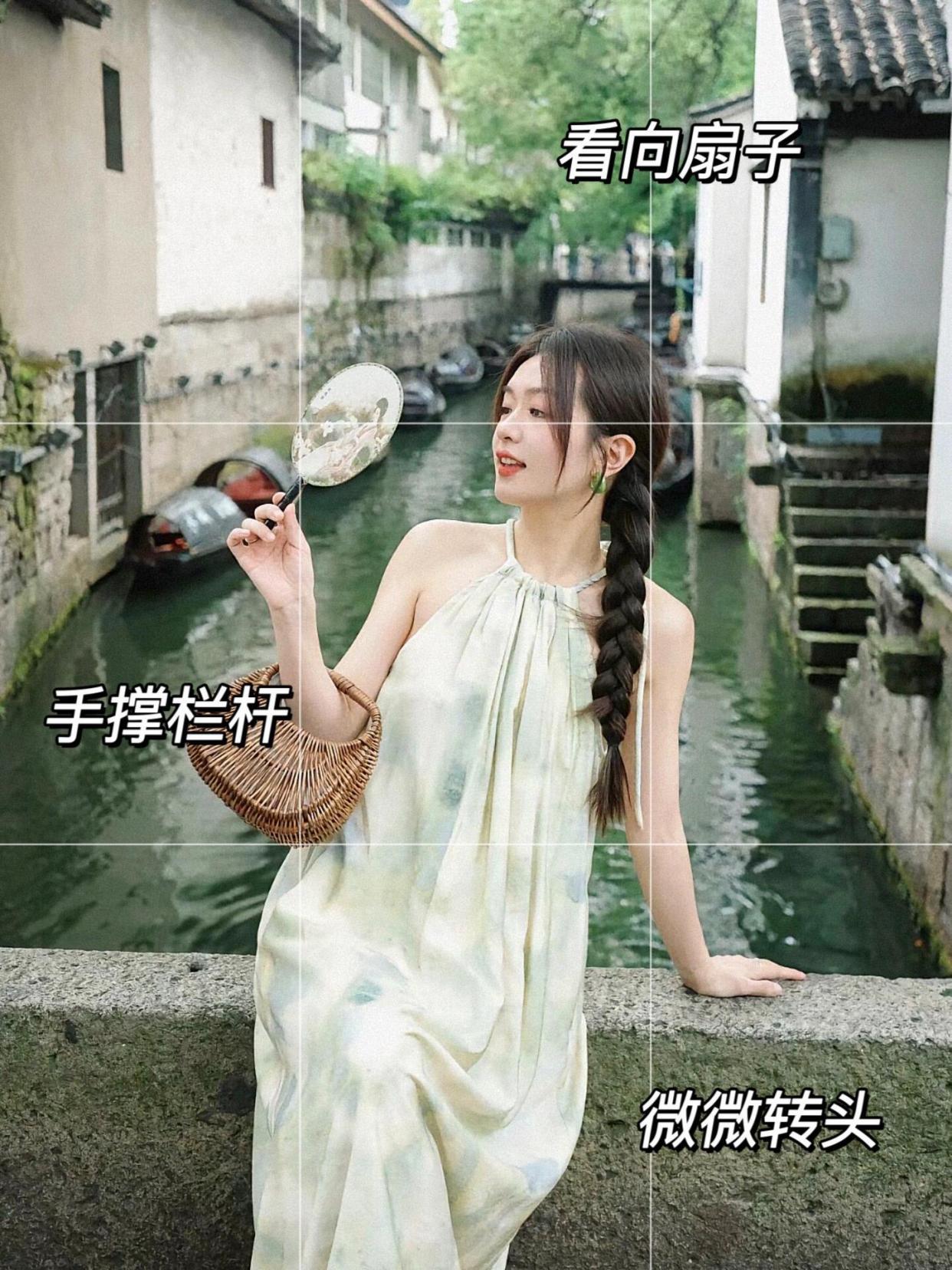 古镇拍照,11个姿势推荐,拍照好看出片又有氛围感