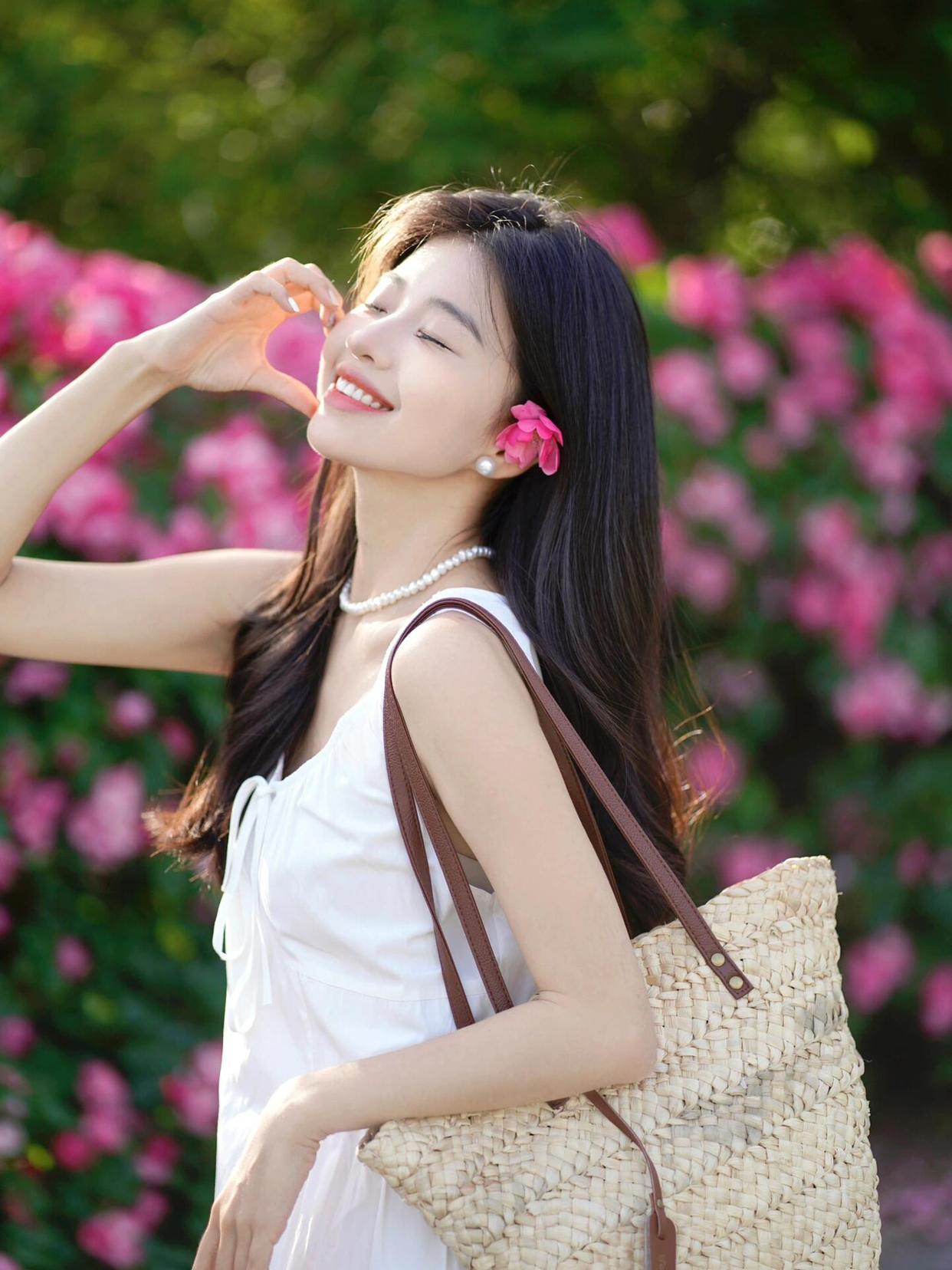 花墙拍照姿势,掌握这些拍照技巧,轻松随意又好看出片