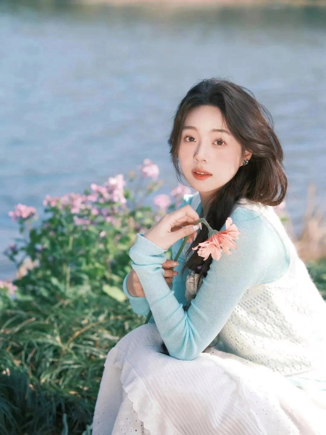 花海拍照怎么拍,掌握这些拍照技巧,花海拍照美美的