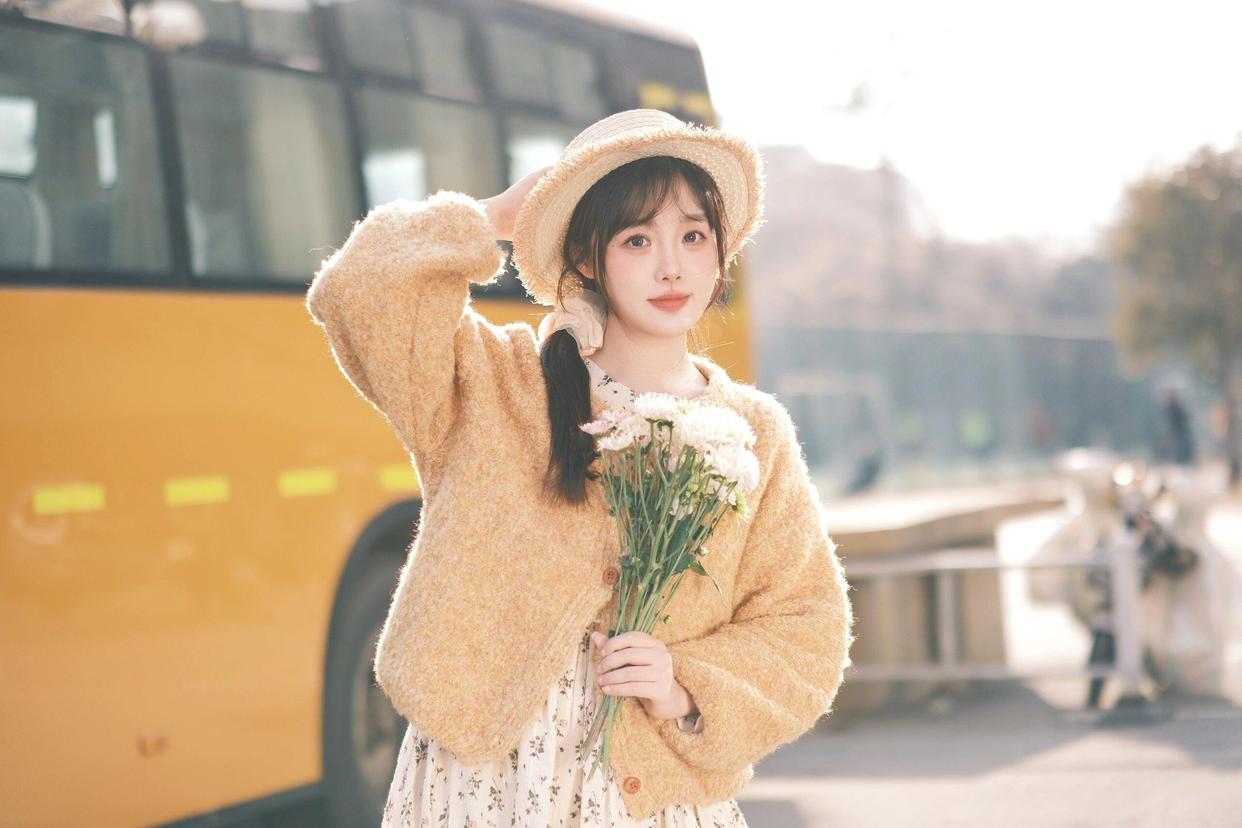 手拿花拍照,掌握几个拍照技巧,手拿花轻松拍美照