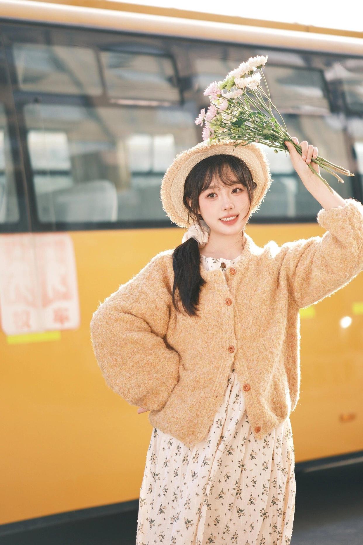 手拿花拍照,掌握几个拍照技巧,手拿花轻松拍美照