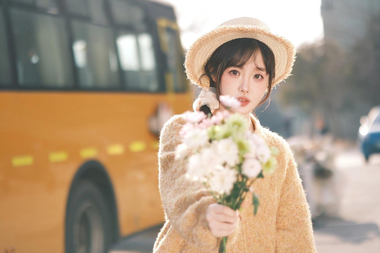 手拿花拍照,掌握几个拍照技巧,手拿花轻松拍美照