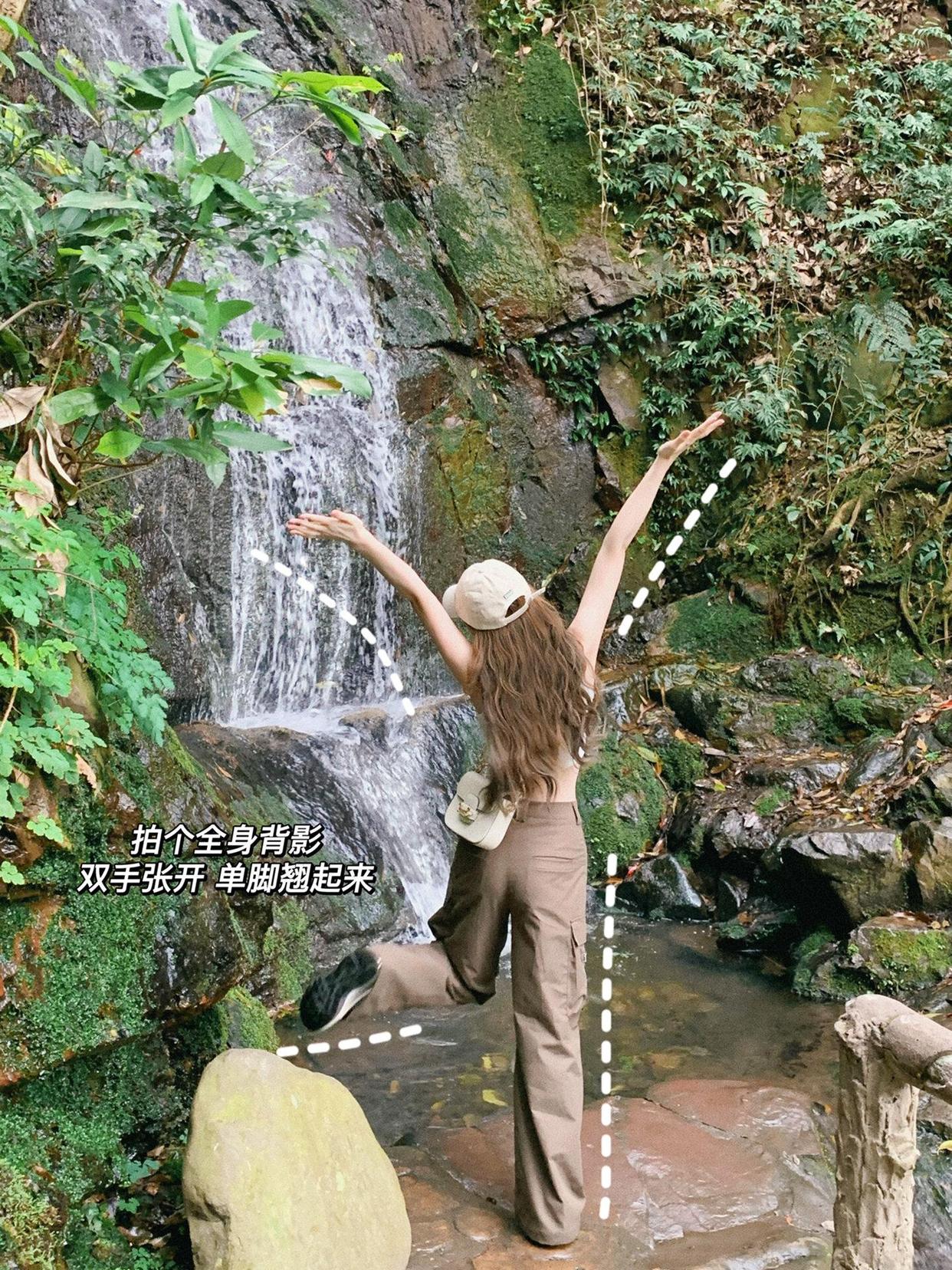 爬山、徒步怎么拍,9个姿势,轻松拿捏自然好看照片