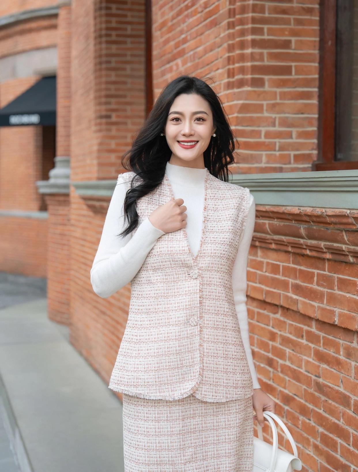 日常拍照,如何摆姿势更加分?7个动作拍照气质漂亮又落落大方