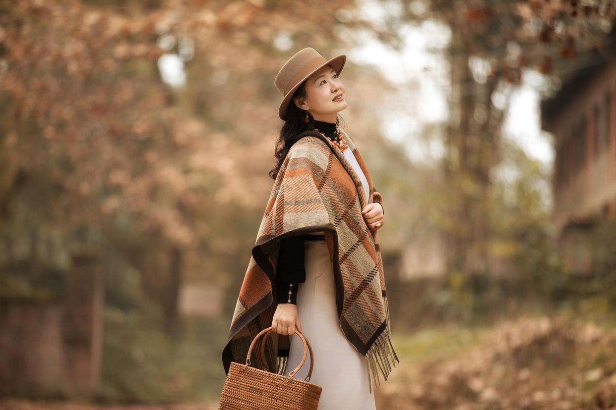 姐姐拍照，这些简洁利落的姿势，拍照落落大方很优雅