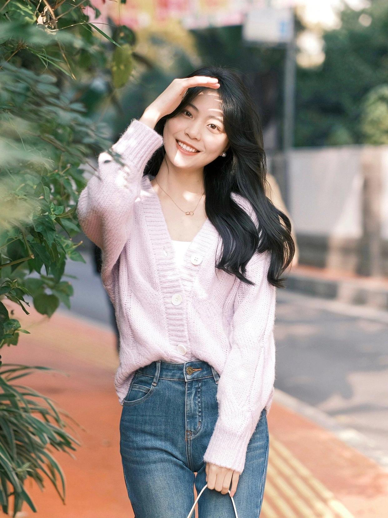 在外拍照，8个拍照姿势学起来，拍照自然上镜、温柔好看