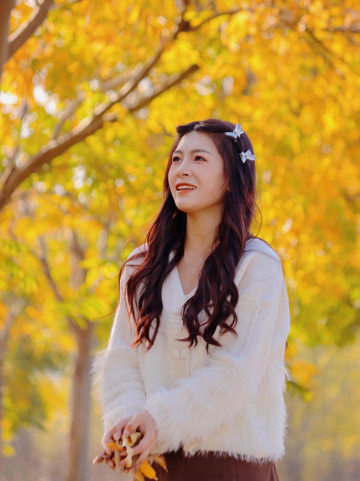 银杏拍照姿势,快学这9个,拍照好看又有氛围感