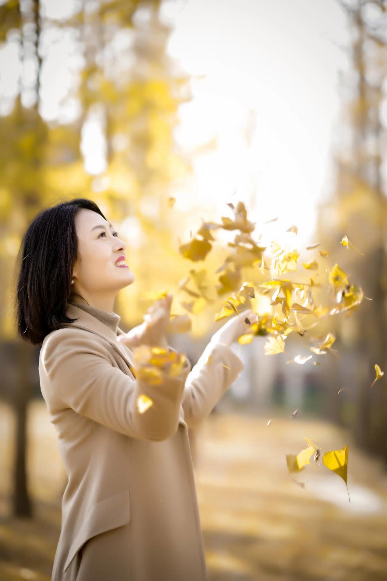 中年女士怎么拍,8个摄影技巧,拍照不尴尬,自然又好看