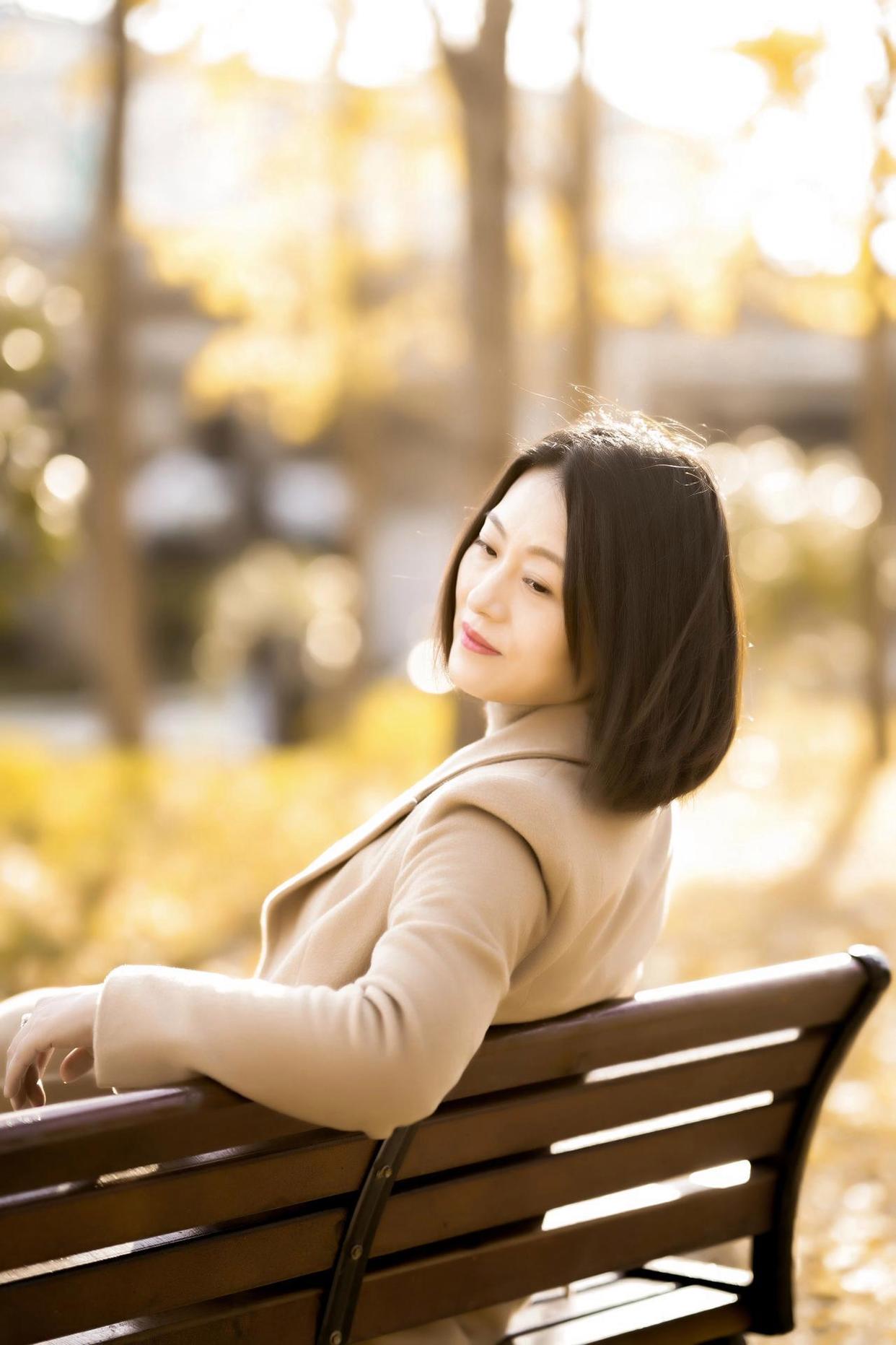 中年女士怎么拍,8个摄影技巧,拍照不尴尬,自然又好看