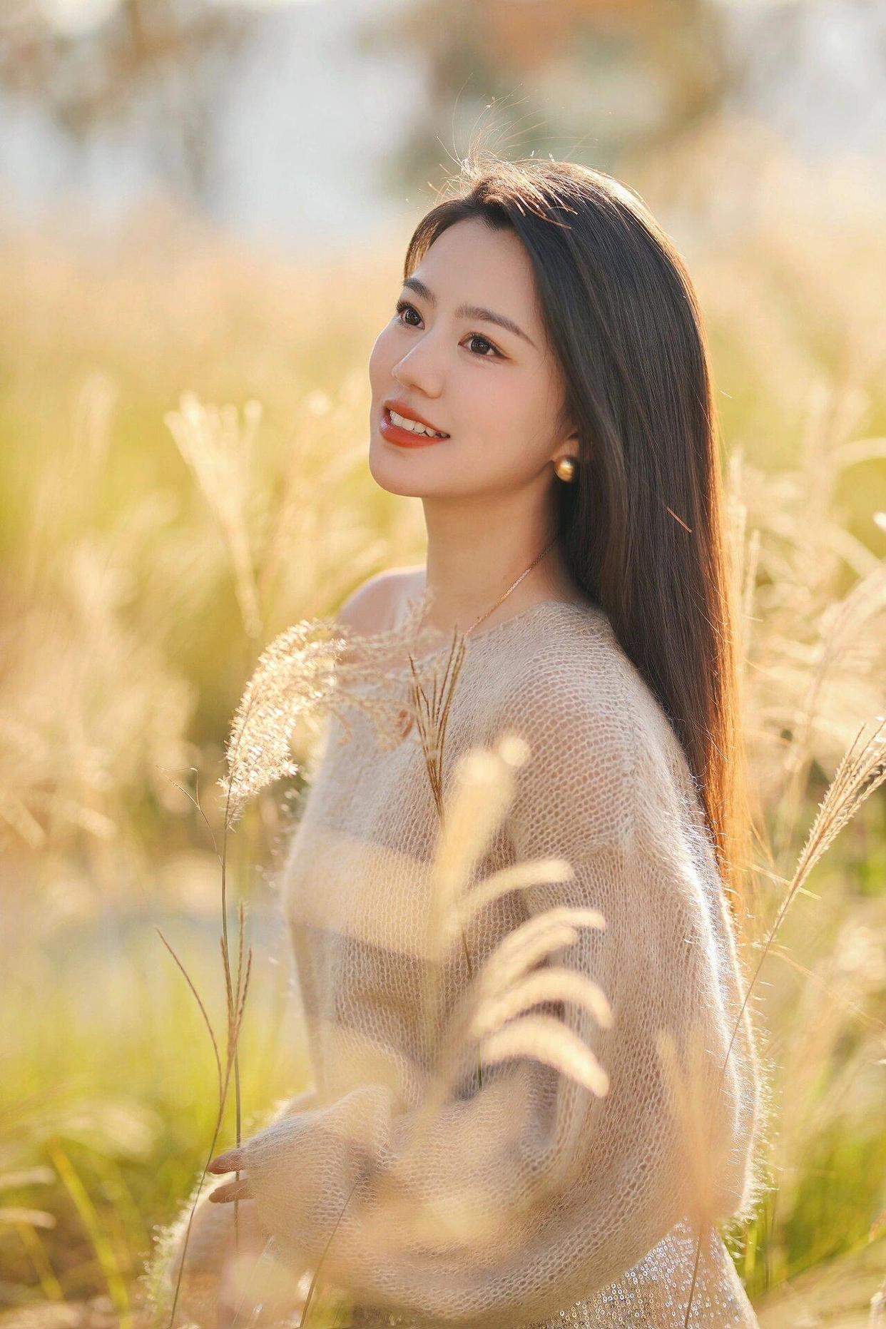 8个通用拍照姿势,简约好学,拍照上镜自然又好看