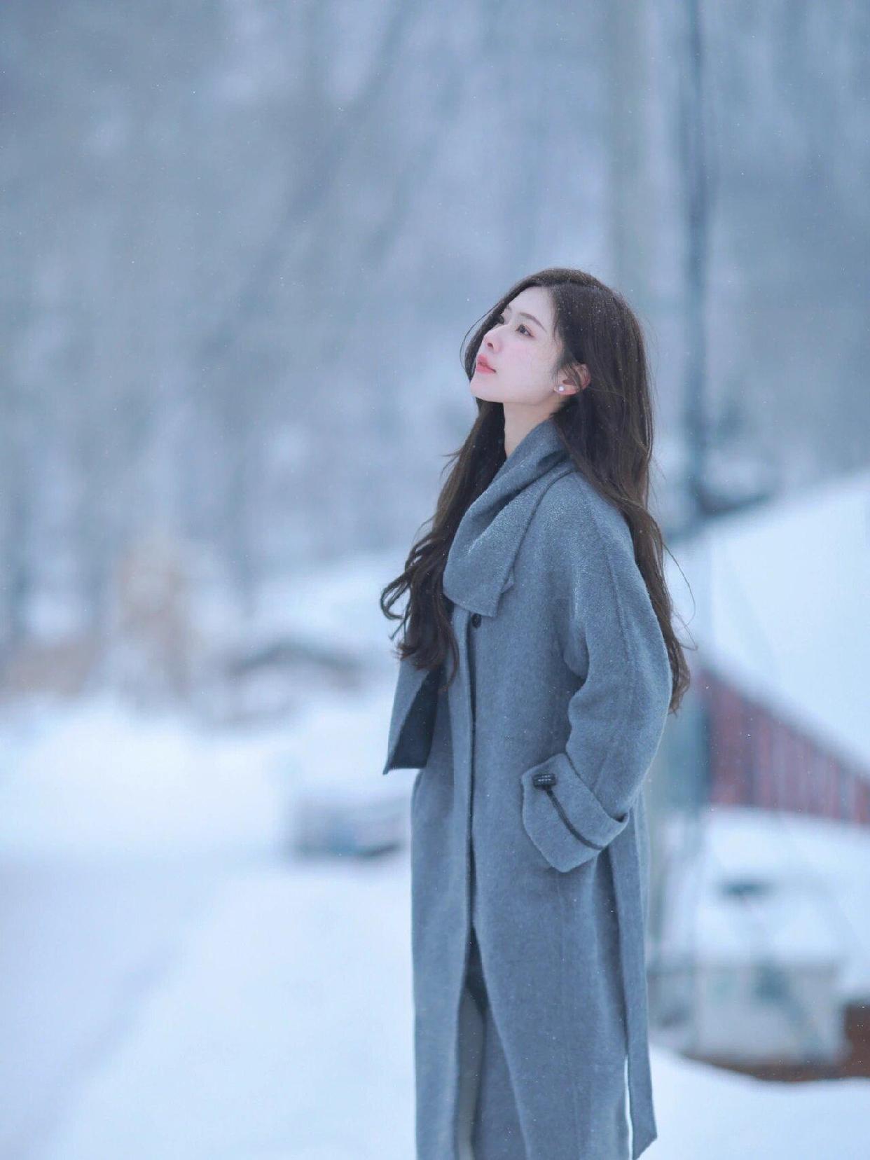 冬天拍照,试试这9个拍照姿势,照片上镜出片有氛围感