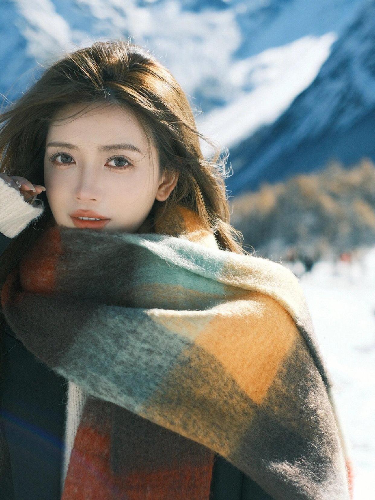 冬天拍照,试试这9个拍照姿势,照片上镜出片有氛围感