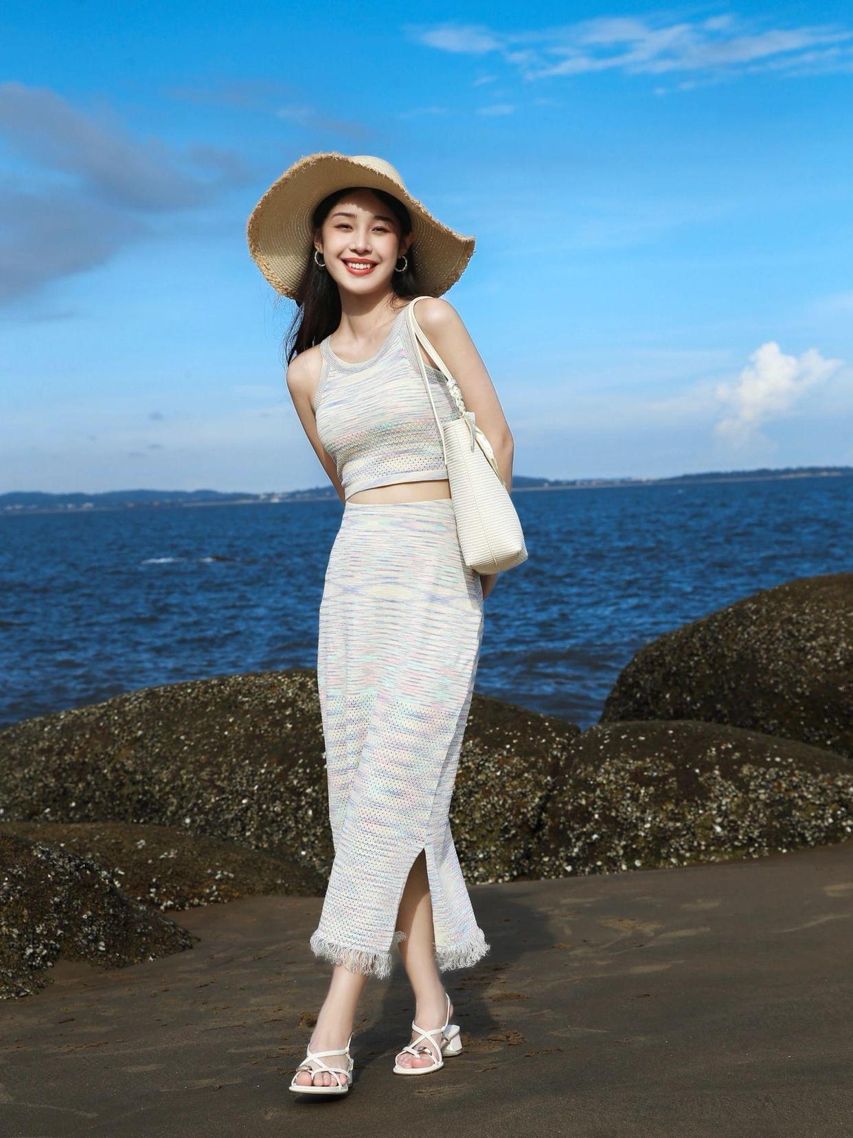 拍照动作集合:20个拍照姿势,掌握起来,拍照上镜又好看