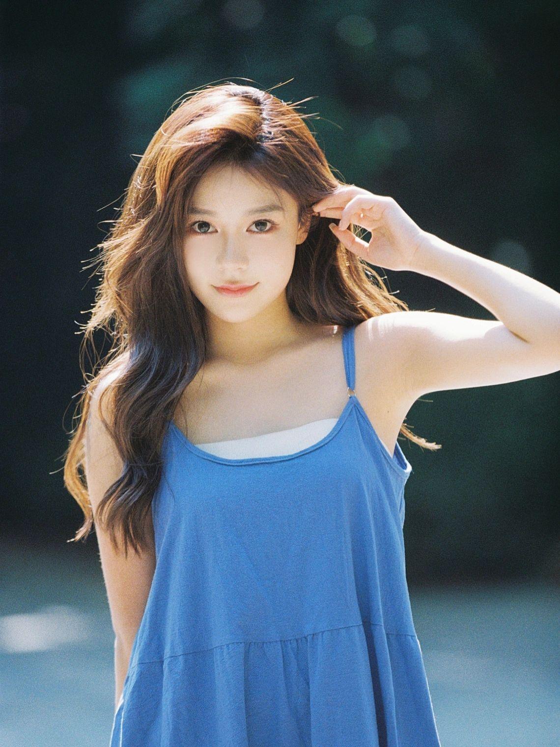 拍照动作集合:20个拍照姿势,掌握起来,拍照上镜又好看