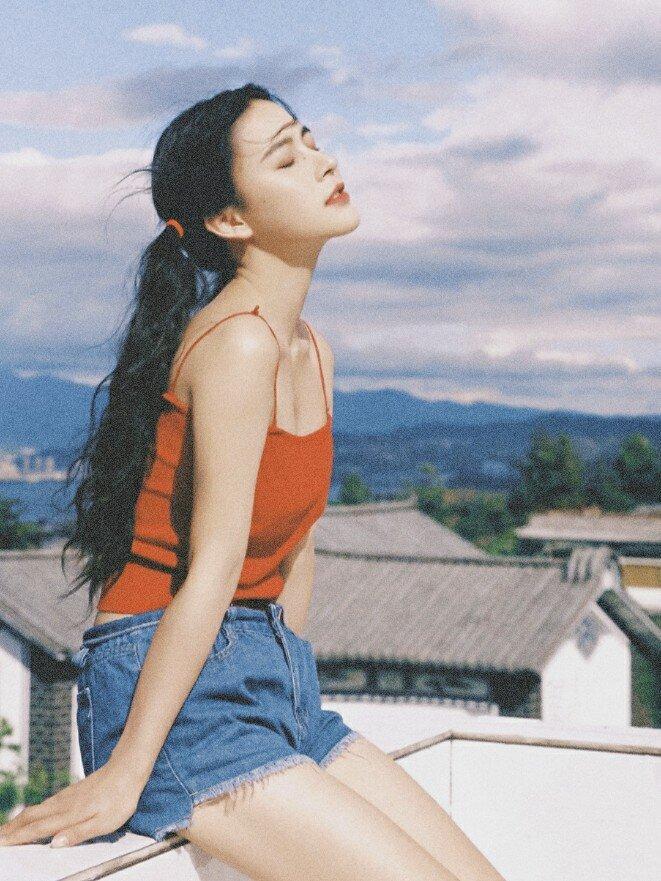 拍照动作集合:20个拍照姿势,掌握起来,拍照上镜又好看