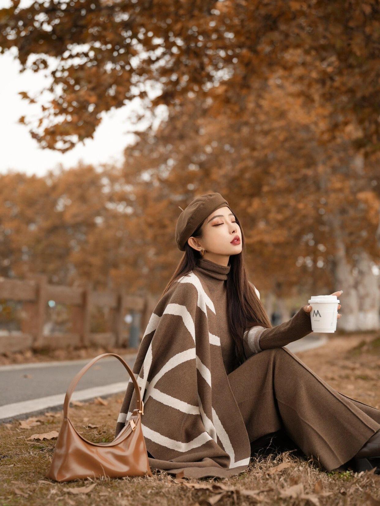 枫叶拍照别乱拍,8个拍照方法,学会拍出秋冬美美氛围感