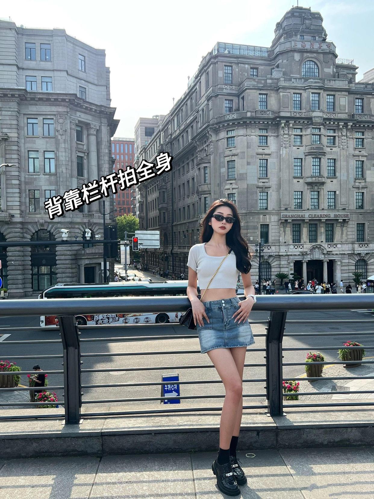 不用刻意凹造型,这些自然好看的拍照姿势,总有一个适合你