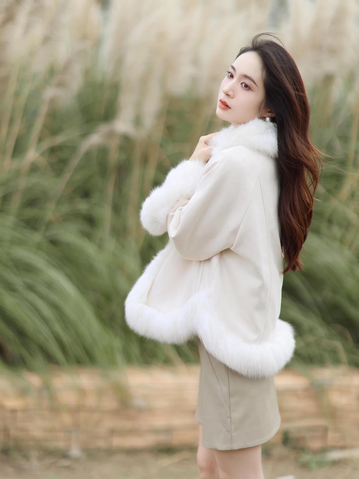 芦苇荡里拍人像,这些要点重点学,拍出简约高级大气美