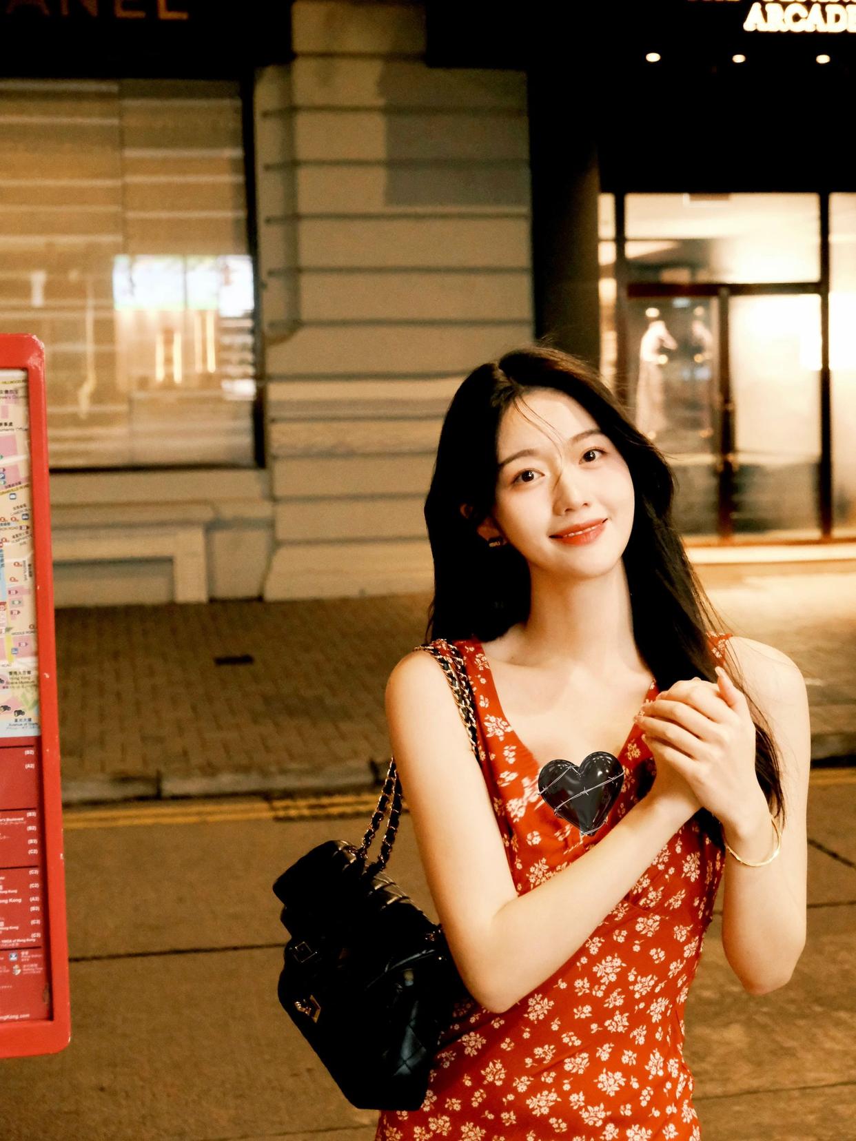 出片超高有气质,8个拍照姿势,自然好看又吸睛