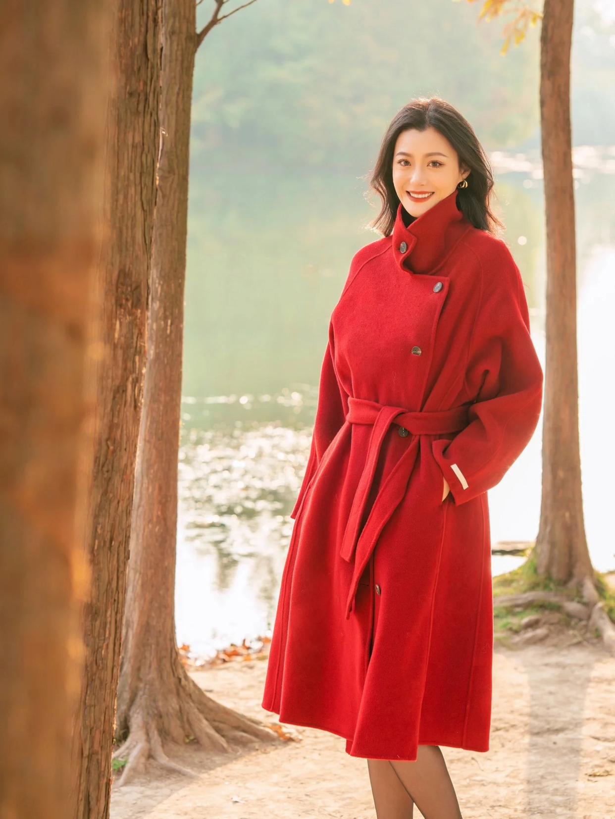 树林中拍气质优雅大片,8个技巧学起来,出片高级人很漂亮