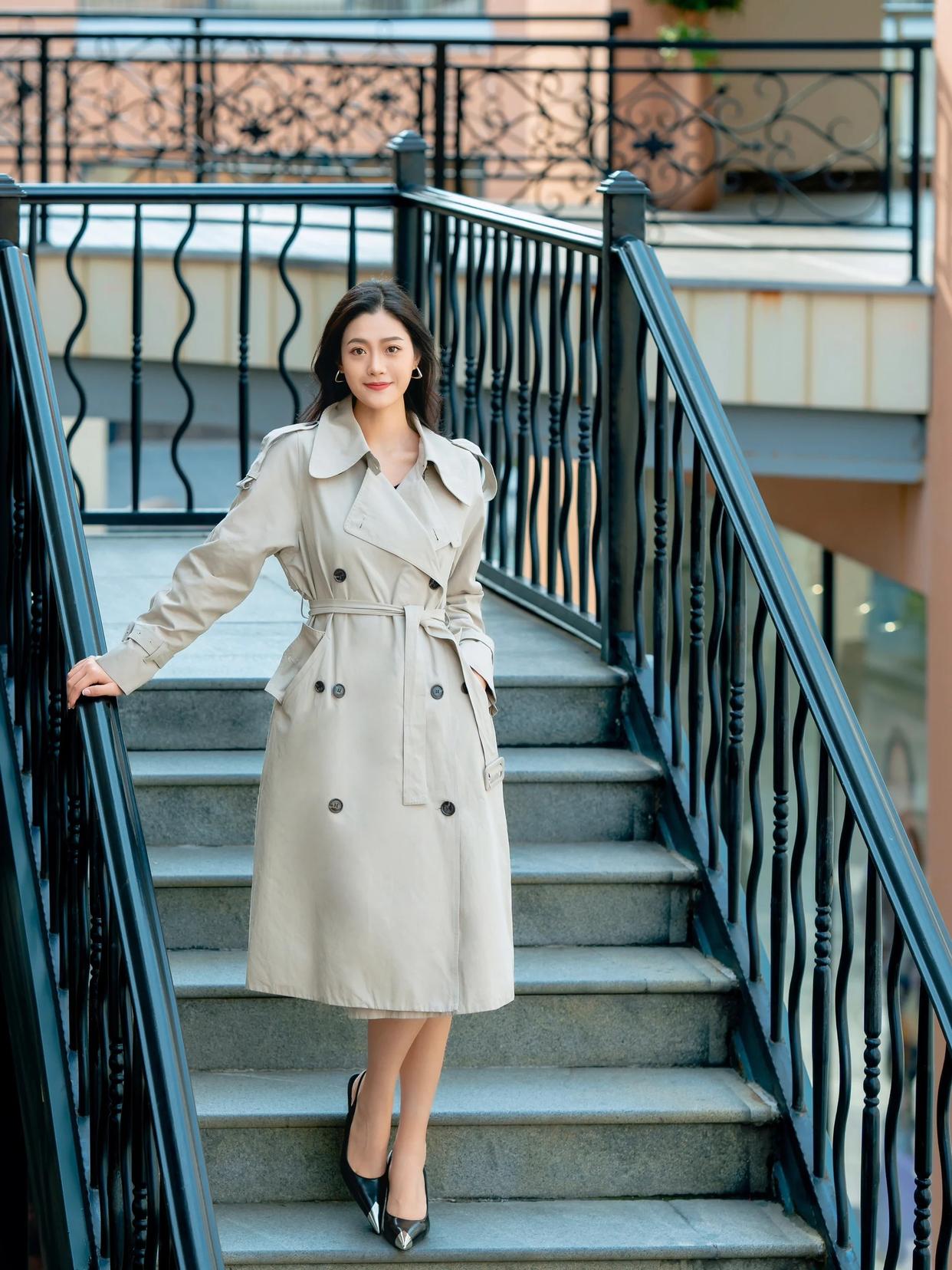 楼梯拍照有技巧,这7个实用的方法学起来,出片自然人好看