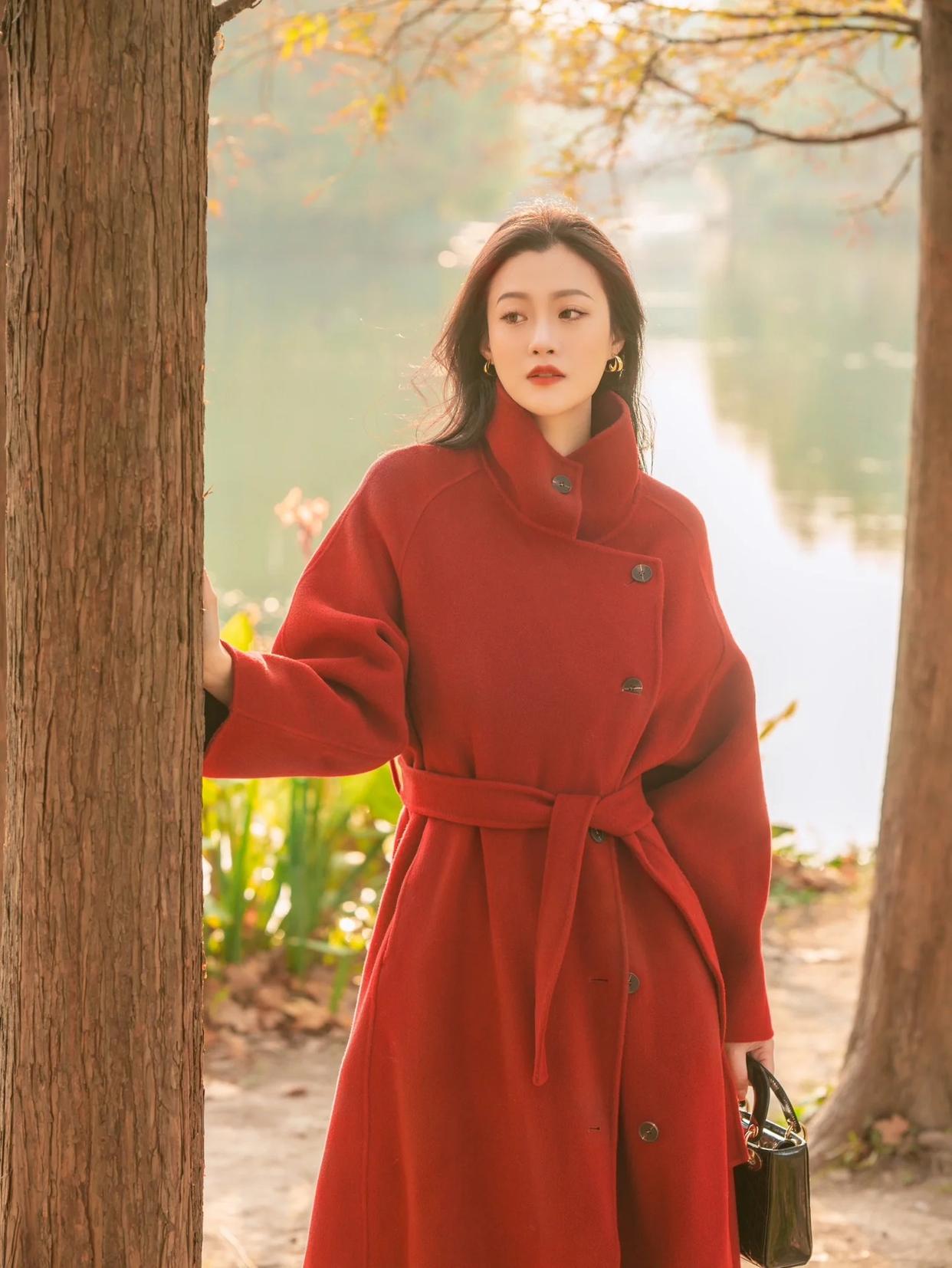 树林中拍气质优雅大片,8个技巧学起来,出片高级人很漂亮