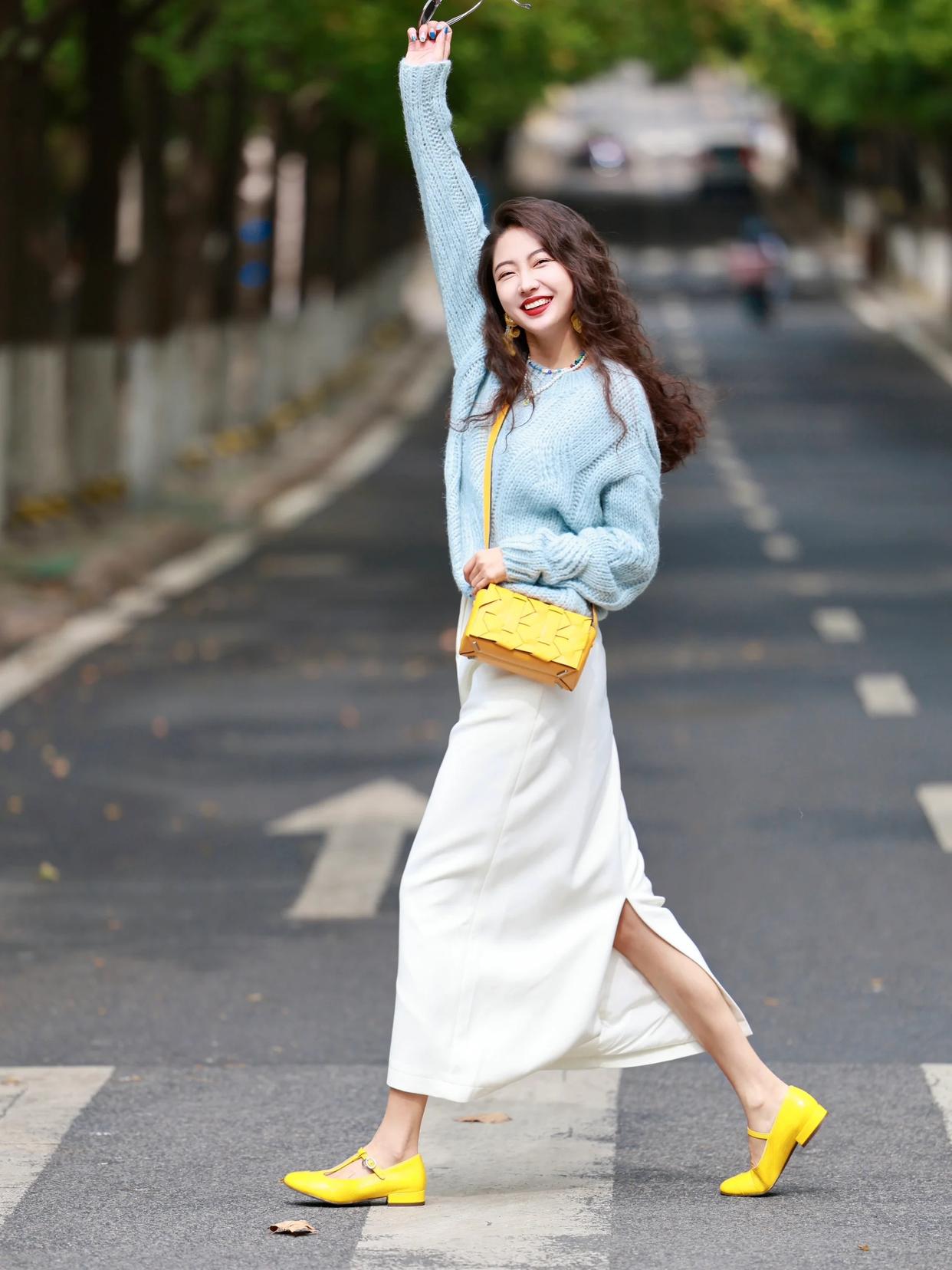 7个漂亮出片率又高的姿势,人像照片这样拍,自然好看很吸睛