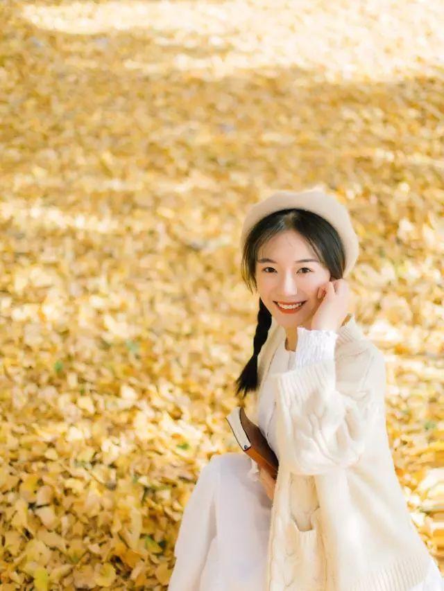 秋季人像这样拍,又美又有氛围感,发朋友圈获赞无数