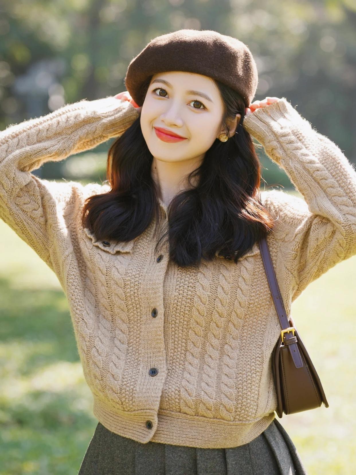 7个自然又出圈拍照姿势,日常照片这样拍,发朋友圈获赞无数