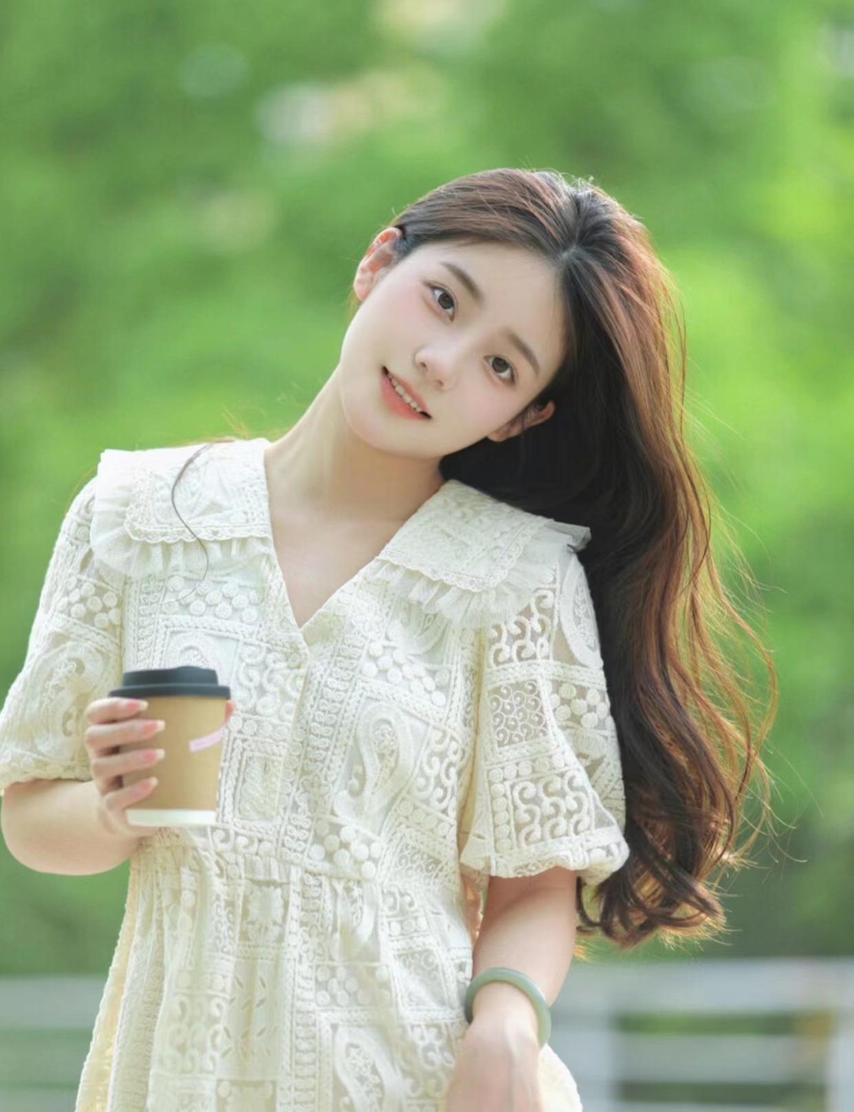 好看的手姿不嫌少,11个自然漂亮的手部姿势,拍照一个比一个好看