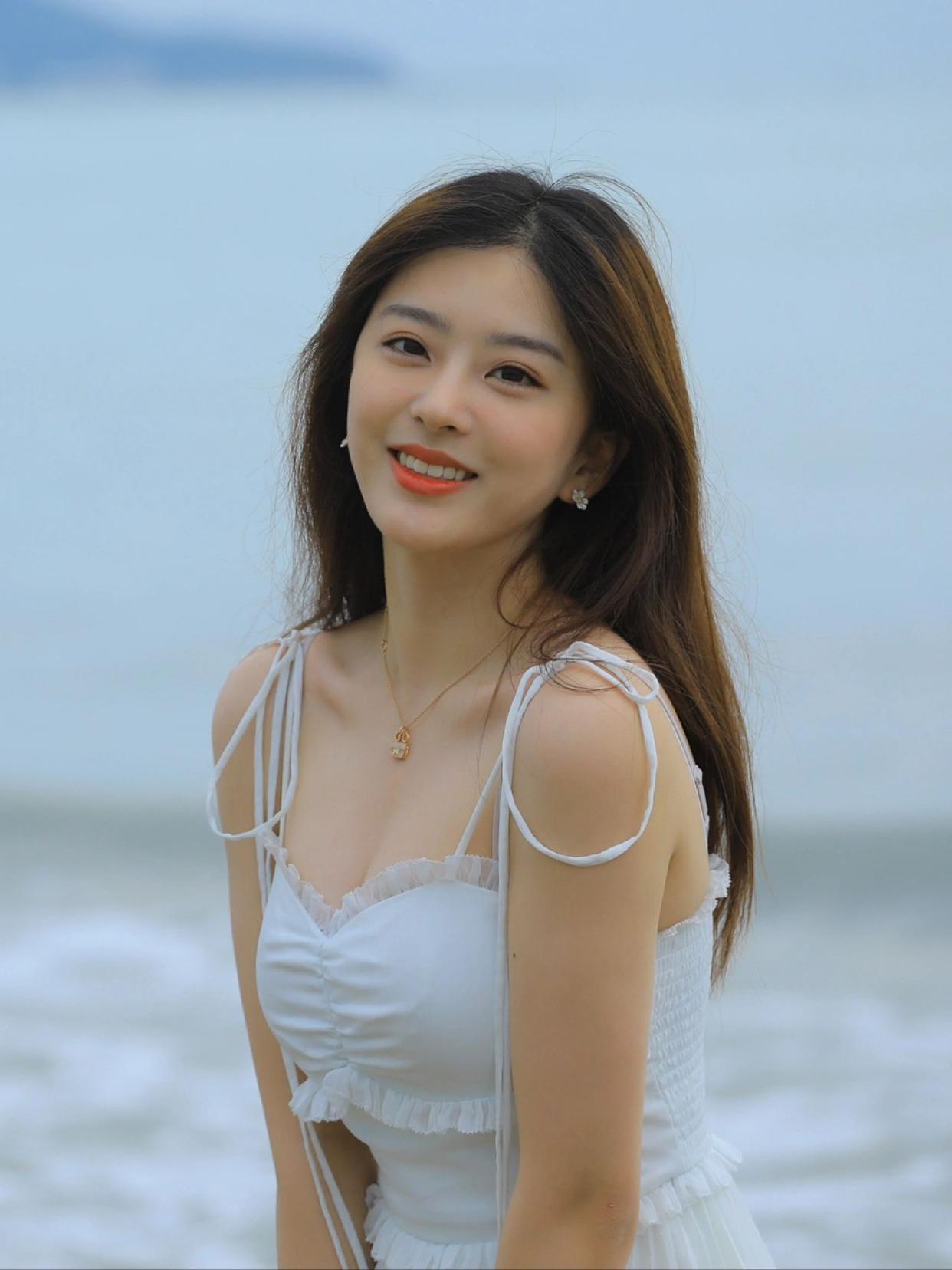 气质女生如何拍照,8个姿势告别拍照呆板,拍照气质又漂亮