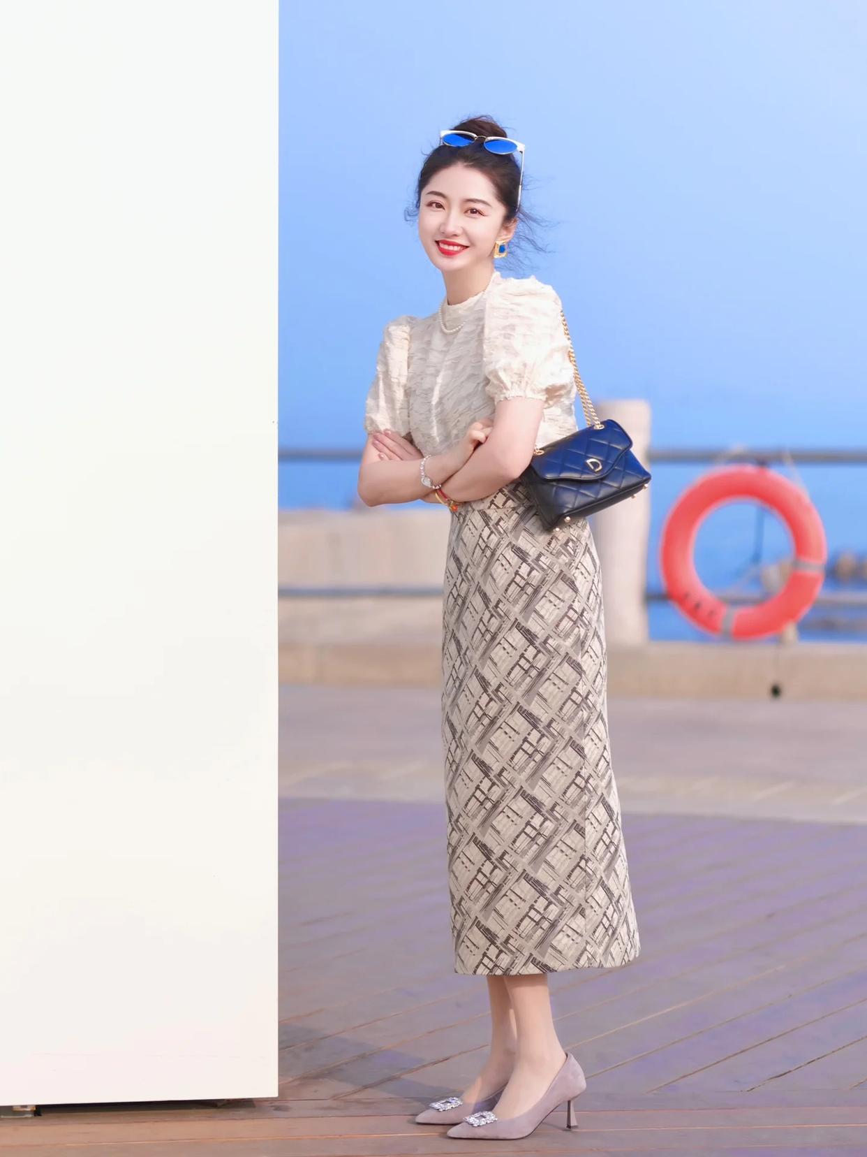 把人像拍得苗条又显高,这些关键要点不能少,拍照人像又瘦又漂亮