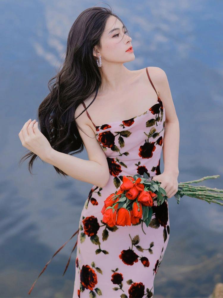 11个裙子拍照姿势,穿裙子这样摆姿势,拍照魅力好看又气质