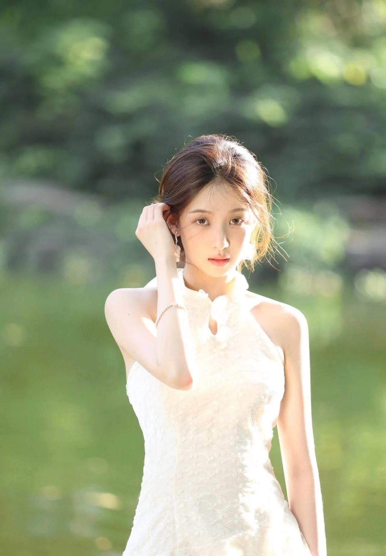 担心拍照显脸大,8个有效方法,帮你拍照又美又瘦脸也小