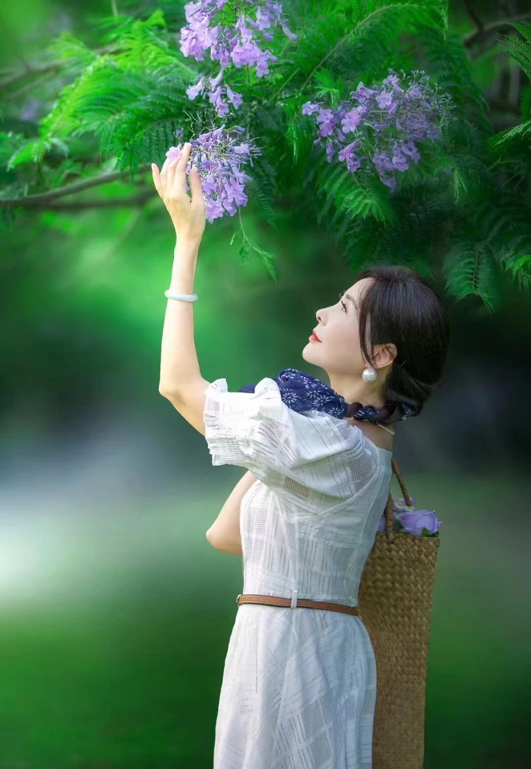 中年姐姐拍优雅美照,这些通俗易懂的技巧,出片气质大方有韵味