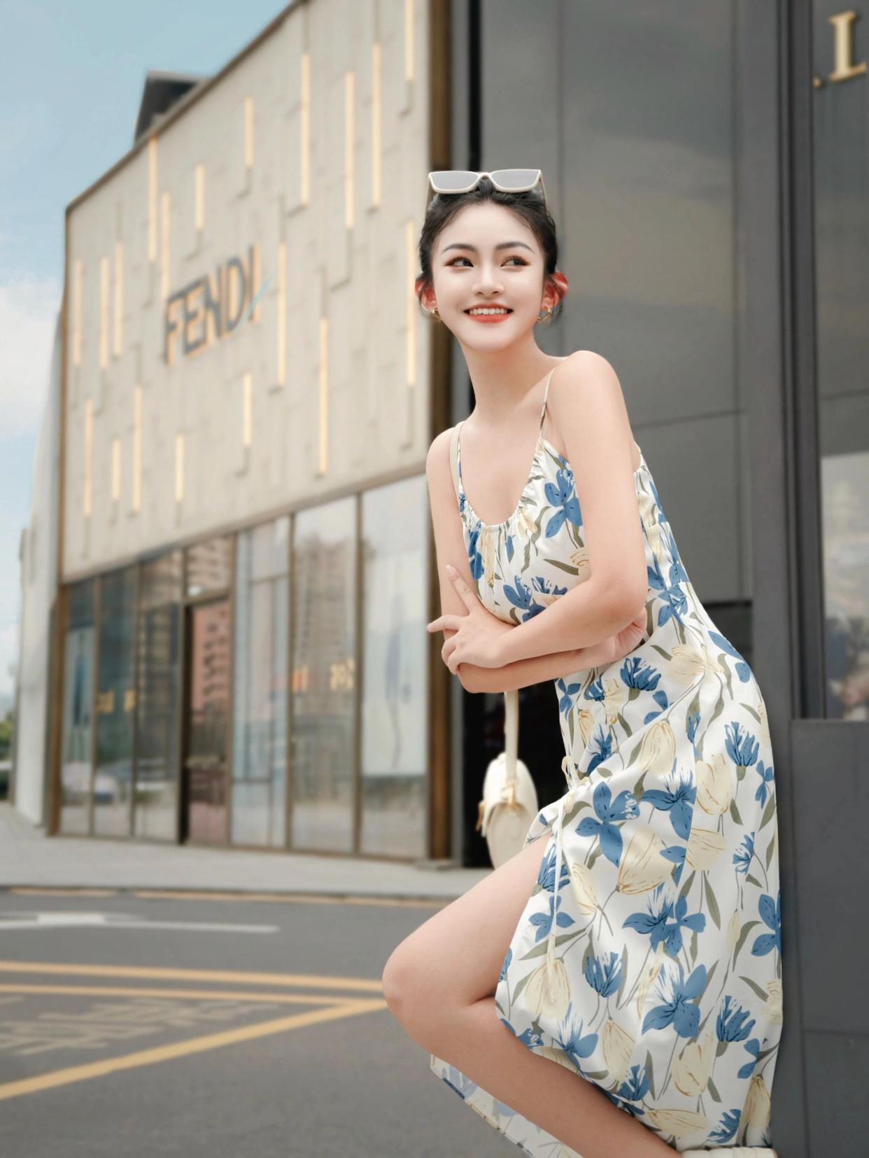 9个站姿拍照姿势,让你告别呆板拍照,站姿拍照更好看