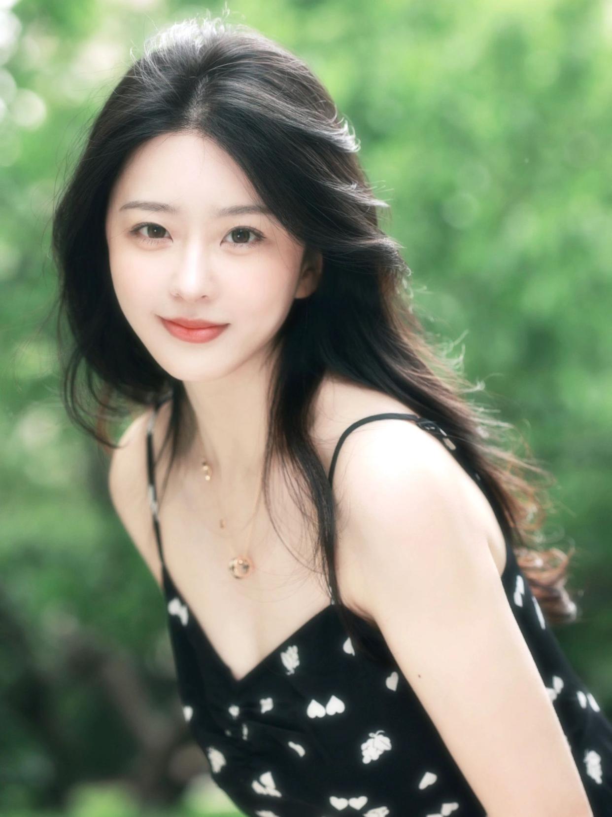 气质美照怎么拍,8个拍照姿势,让你拍照上镜好看有气质