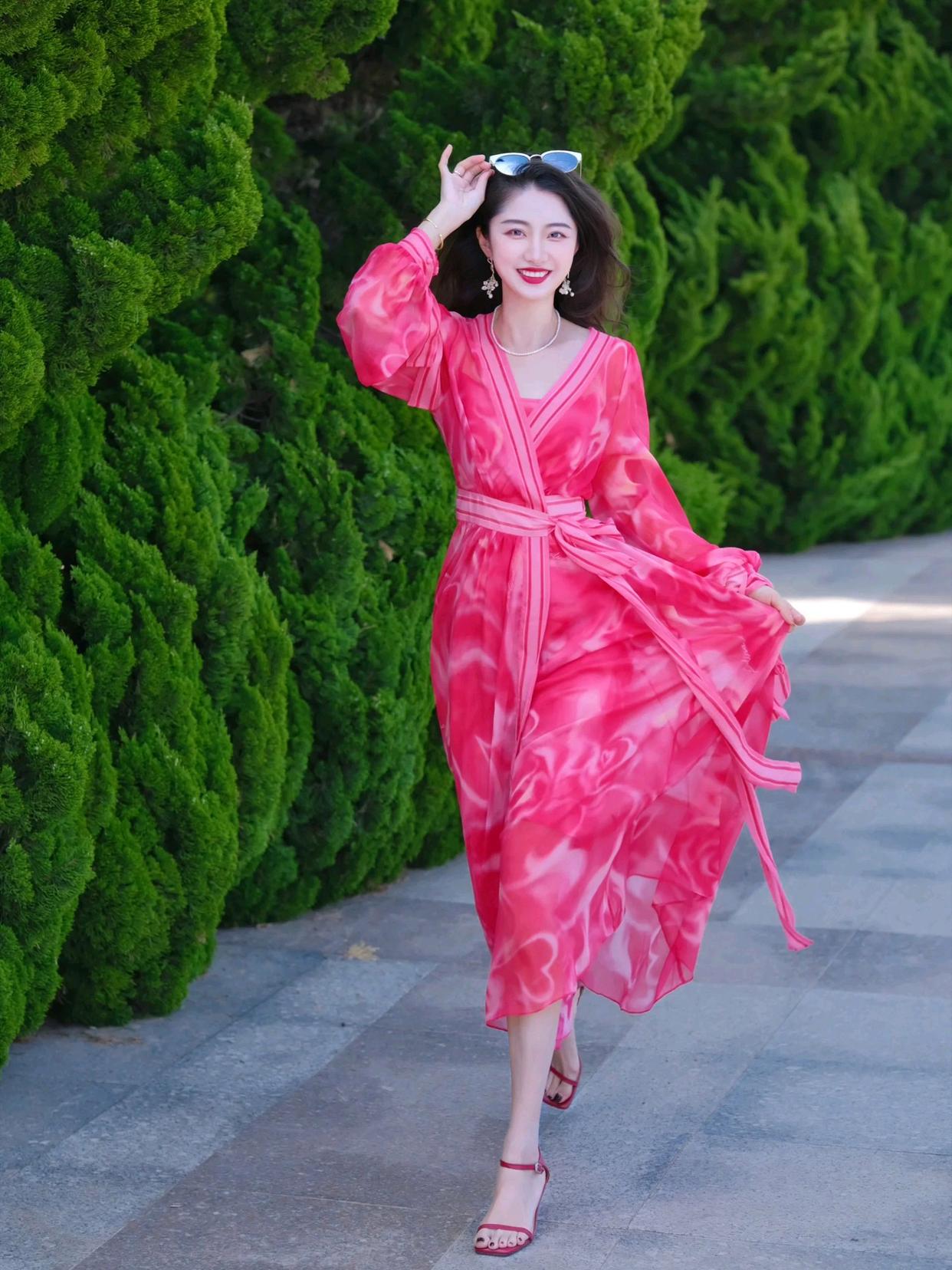 夏天穿裙子拍照,8个技巧,教你拍出优雅知性的美美裙装人像照