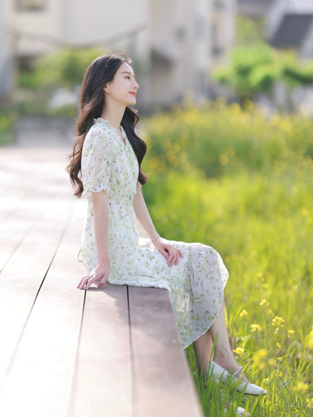 穿裙子也要拍照好看,拍气质漂亮的裙装人像,用这7个技巧就够了