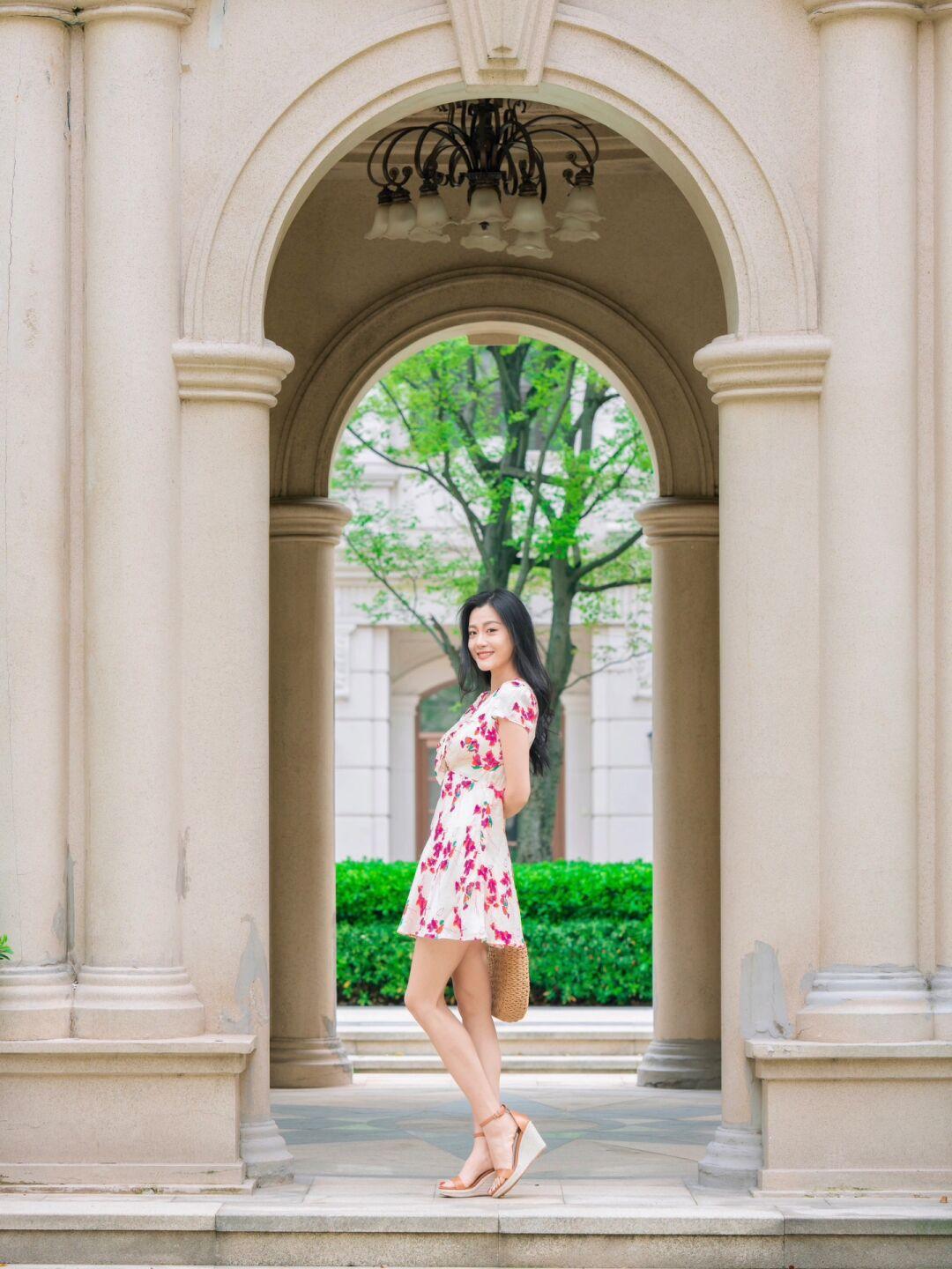 全身照怎么拍,9个拍照姿势,轻松拍出又高又瘦好看照片