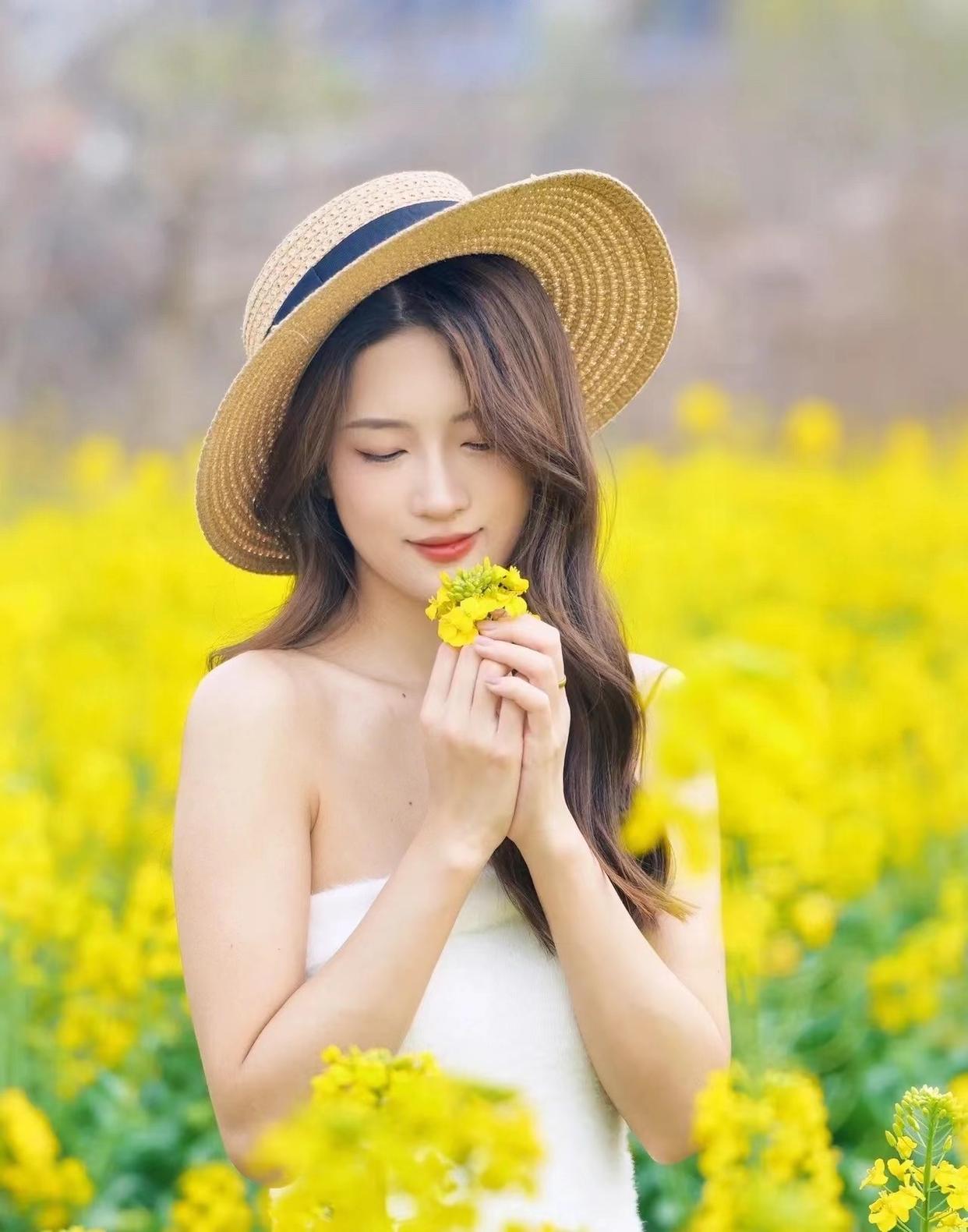 拍照姿势不设限,这些适合一个人的姿势技巧,一个比一个好看