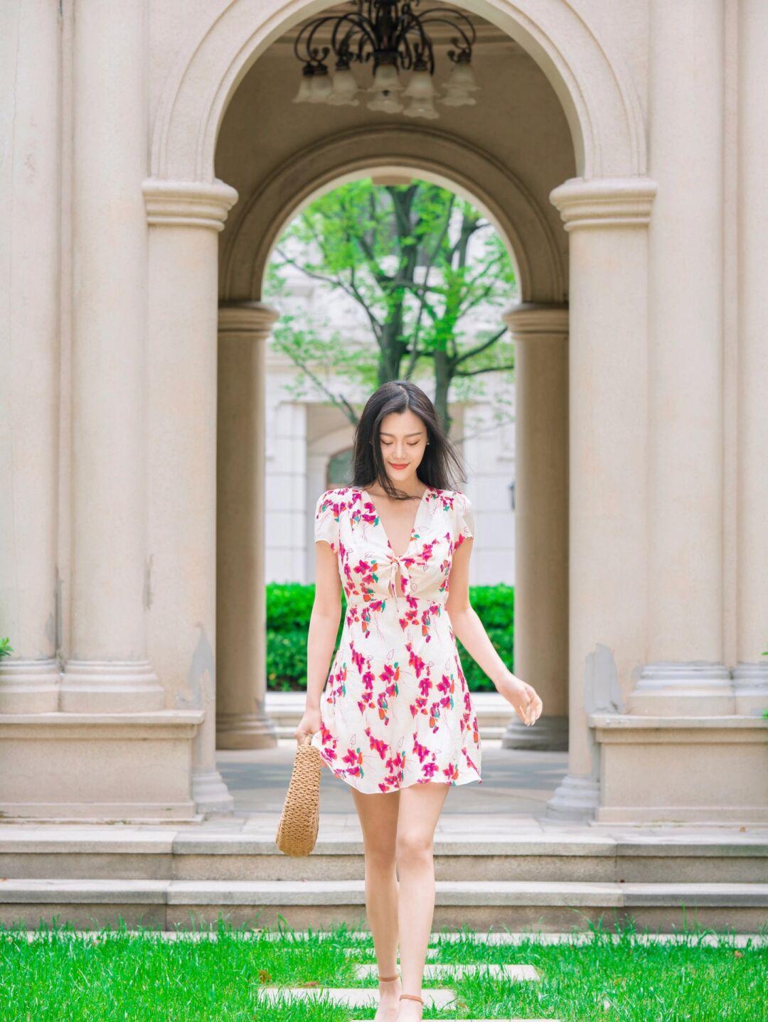 全身照怎么拍,9个拍照姿势,轻松拍出又高又瘦好看照片