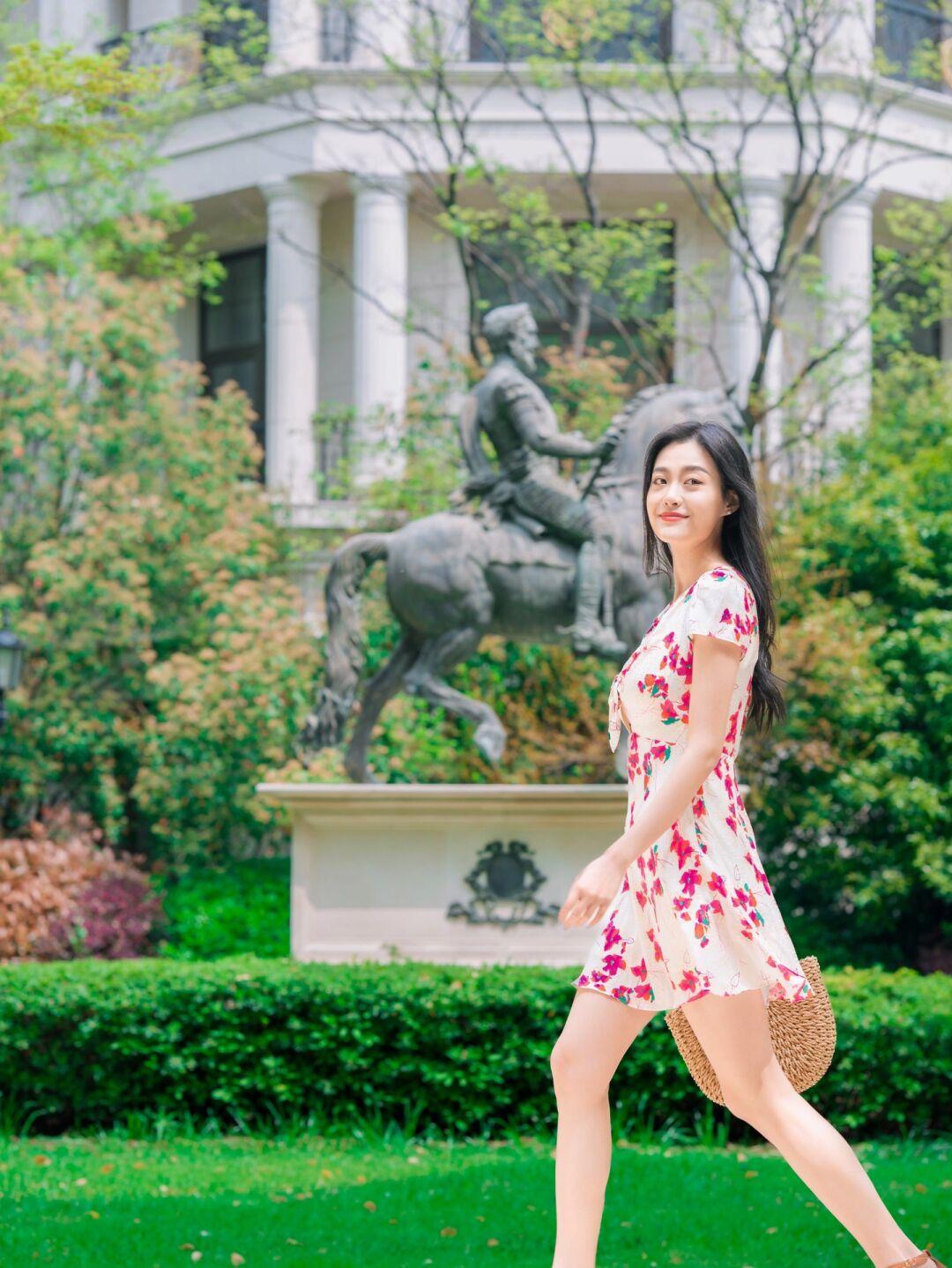 全身照怎么拍,9个拍照姿势,轻松拍出又高又瘦好看照片