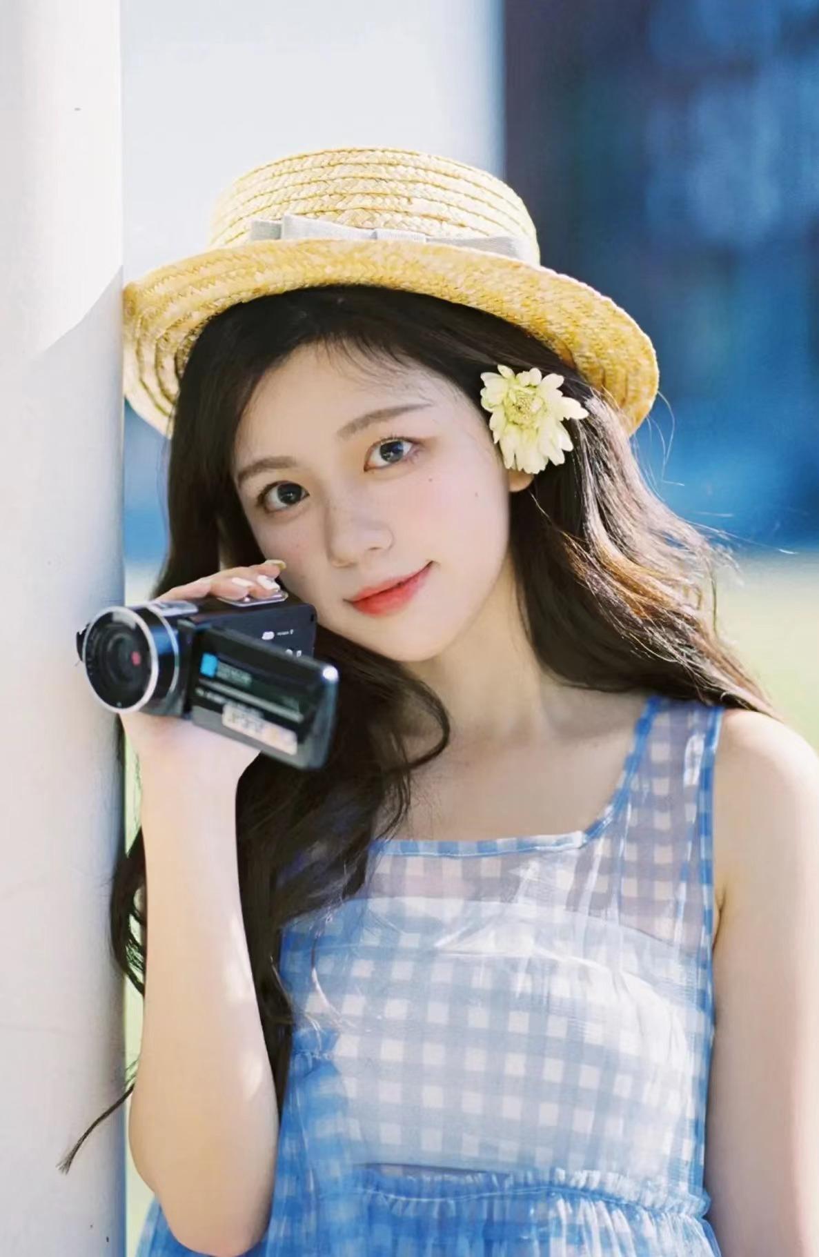 手机拍人像，这些生活化的拍照姿势，随手一拍就很好看