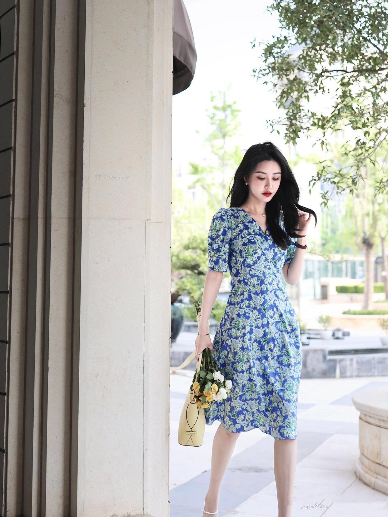 气质姐姐拍照姿势，百变自然很好看，拍照优雅又知性