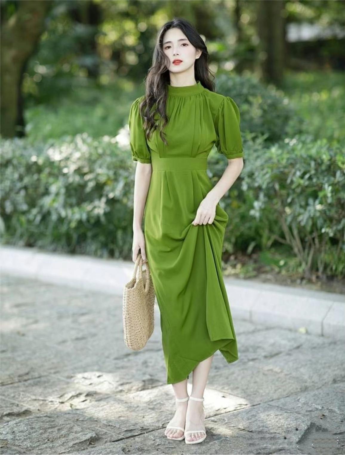 一个人怎么拍才好看?摄影新手直接学,拍照美丽不尴尬