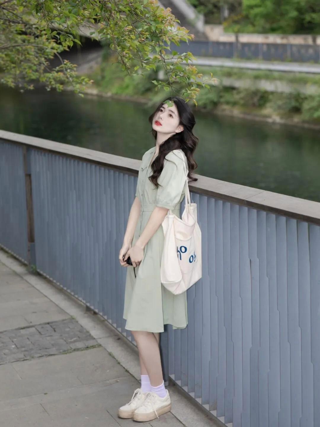 一个人怎么拍才好看?摄影新手直接学,拍照美丽不尴尬