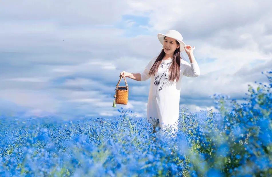 气质姐姐的拍照姿势,用简约大方的动作,拍照优雅不落俗